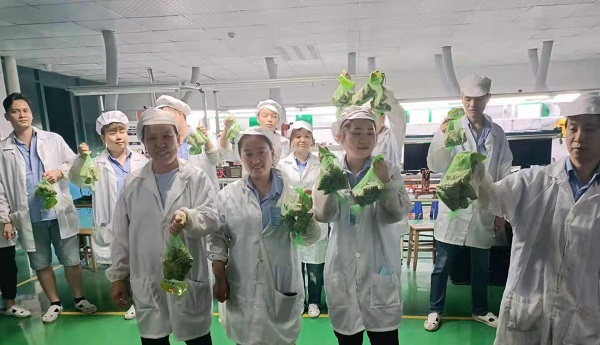 香蕉视频污版新能源锂香蕉视频免费版厂家,向锂电芯生产线发放端午福利